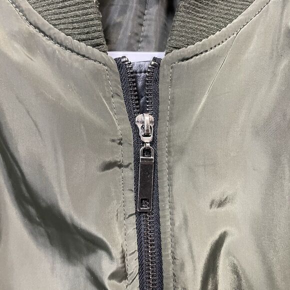 B. Sweet Olive Green Bomber Style Jacket Junior's Size XL Black Trim Pockets - Picture 3 of 16